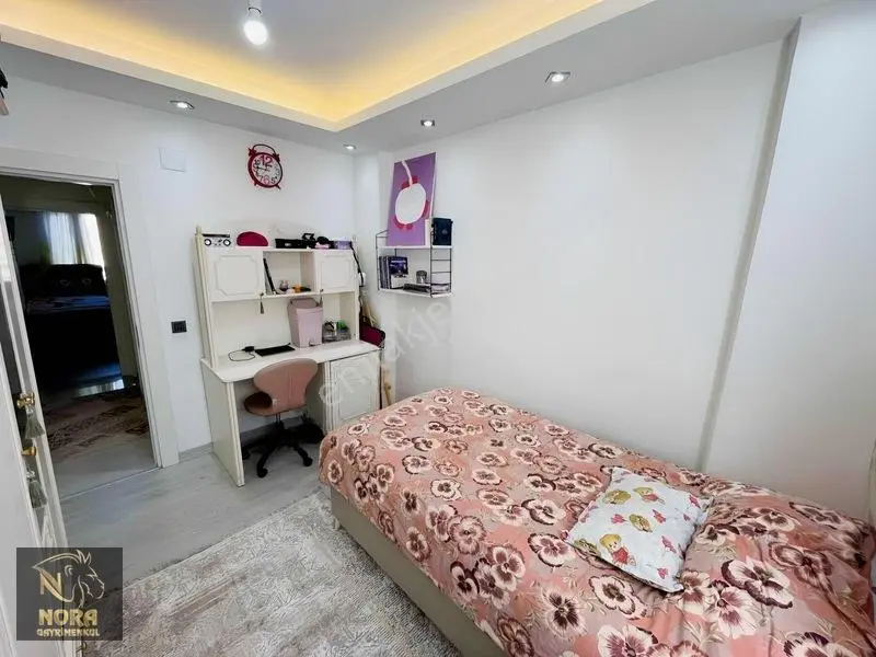 Viranşehir'de 3.5+1 İçi Yeni Tadilatlı Site İçi Havuzlu Daire — fotoğraf 13