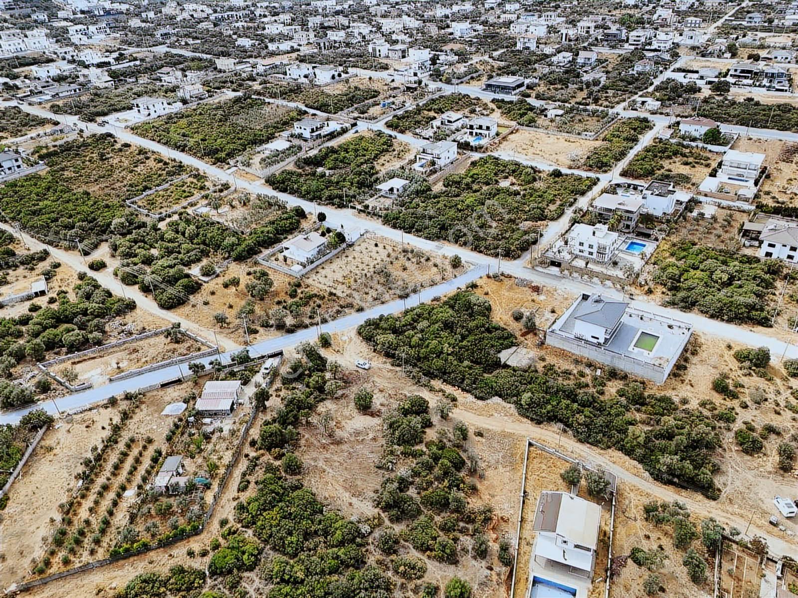 Didimde 700m2 İmarlı Villa Arsası Fırsat Önü Açık — fotoğraf 2