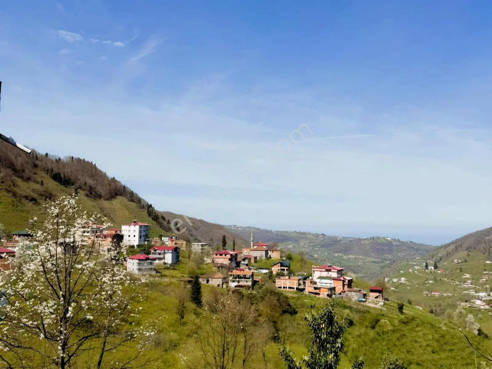 Ula Group'Dan Ortahisar Sayvan Mevkin'De Satılık Ev Ve Arazisi