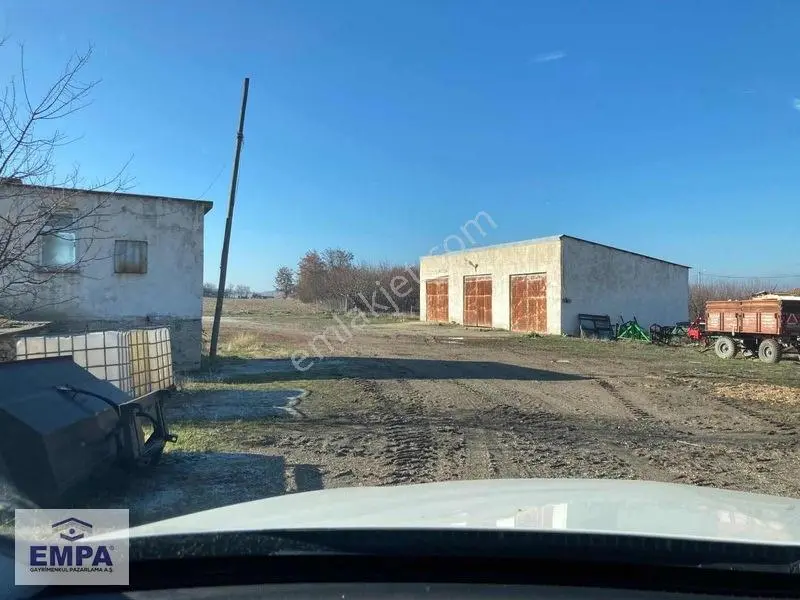 Empa'dan Seyitgazi /afyon Yolu Üzerinde 60 Ton Kantar Ve Depolar — fotoğraf 5