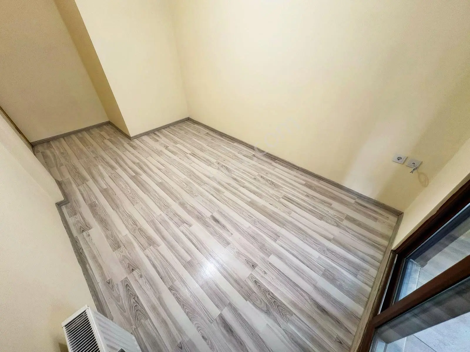 Aktif'ten Akçay'da Satılık Harika Konumlu Doğalgazlı Lüx 1+1 Geniş Daire — fotoğraf 11
