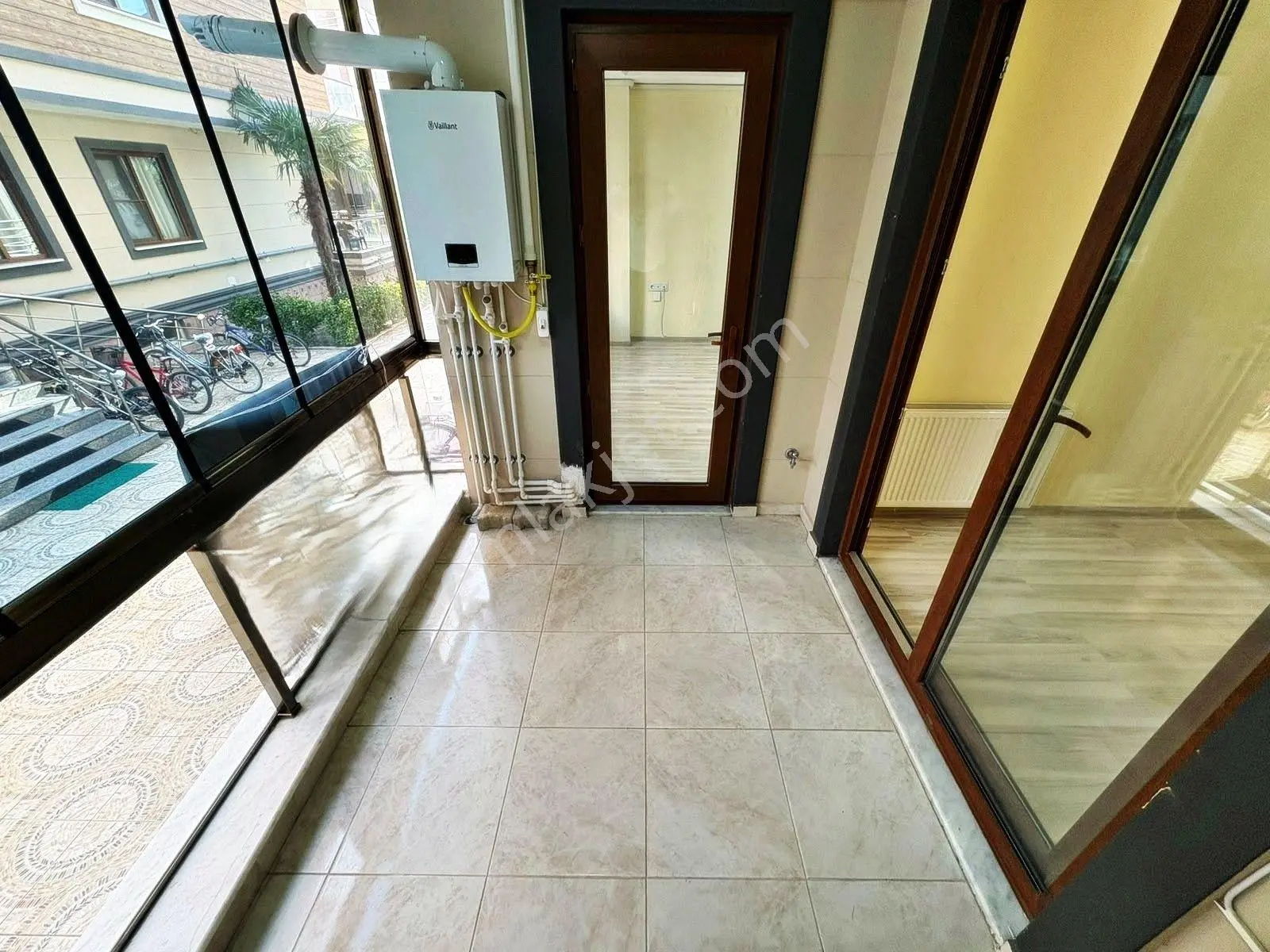 Aktif'ten Akçay'da Satılık Harika Konumlu Doğalgazlı Lüx 1+1 Geniş Daire — fotoğraf 22