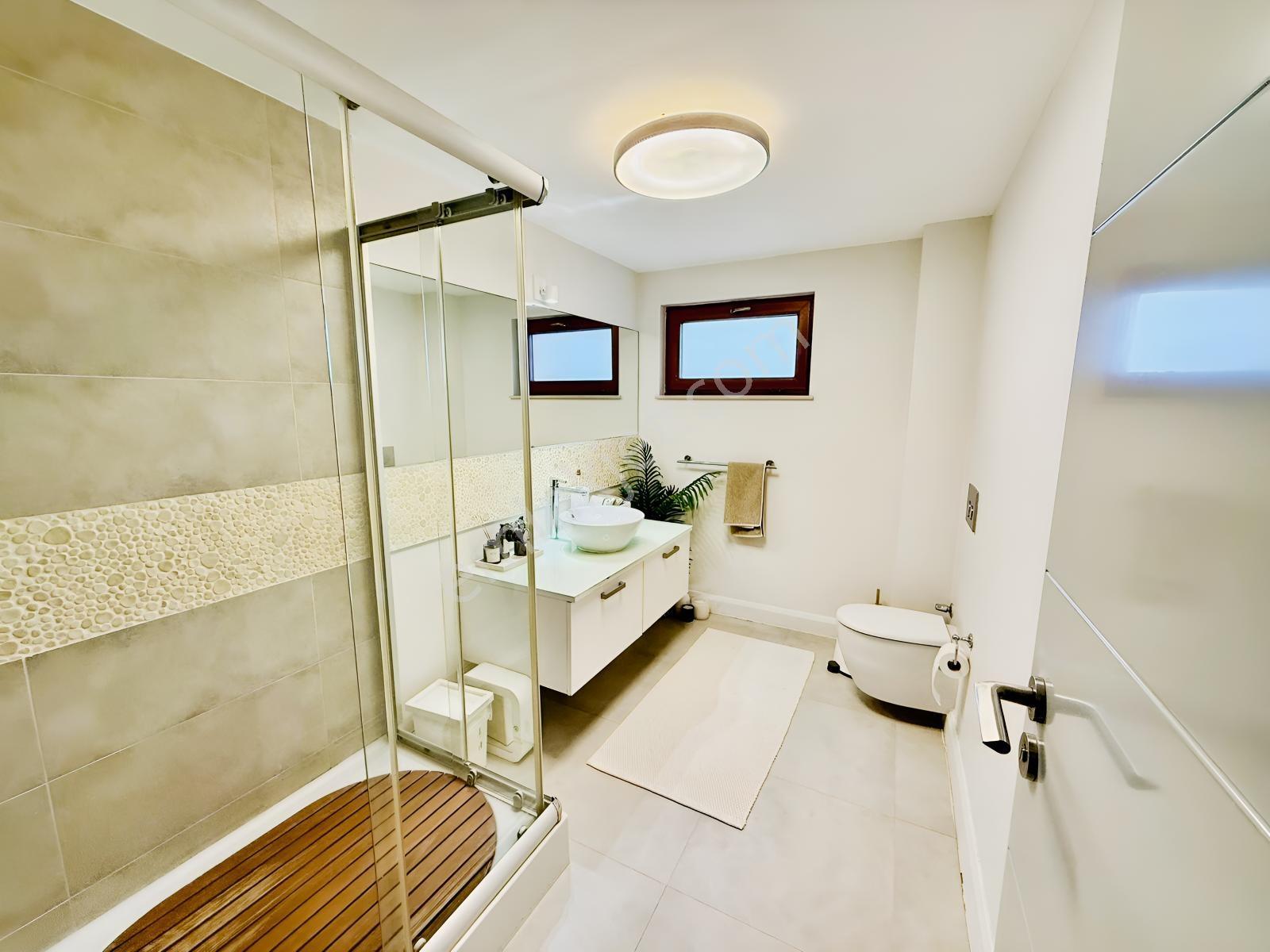 Sarıyer Satılık Villa Marenegro Denize Sıfır 8+2 Havuzlu Villa — fotoğraf 12