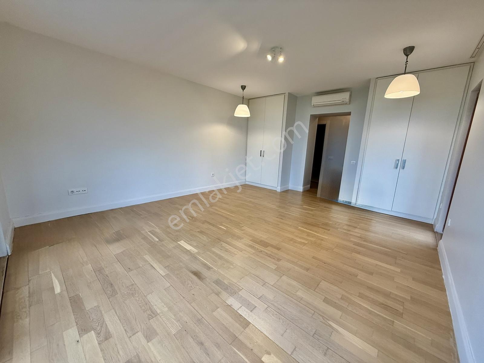 Sarıyer Satılık Villa Marenegro Denize Sıfır 8+2 Havuzlu Villa — fotoğraf 15