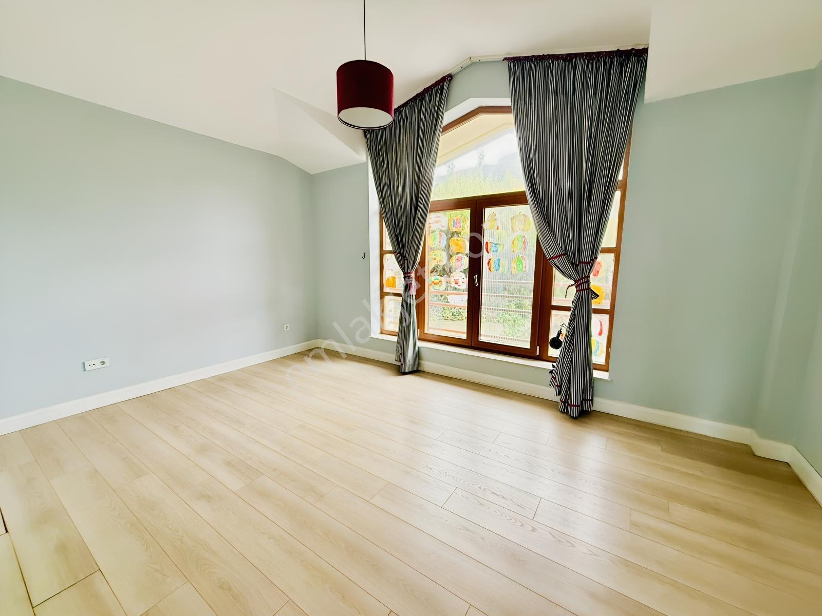 Sarıyer Satılık Villa Marenegro Denize Sıfır 8+2 Havuzlu Villa — fotoğraf 23