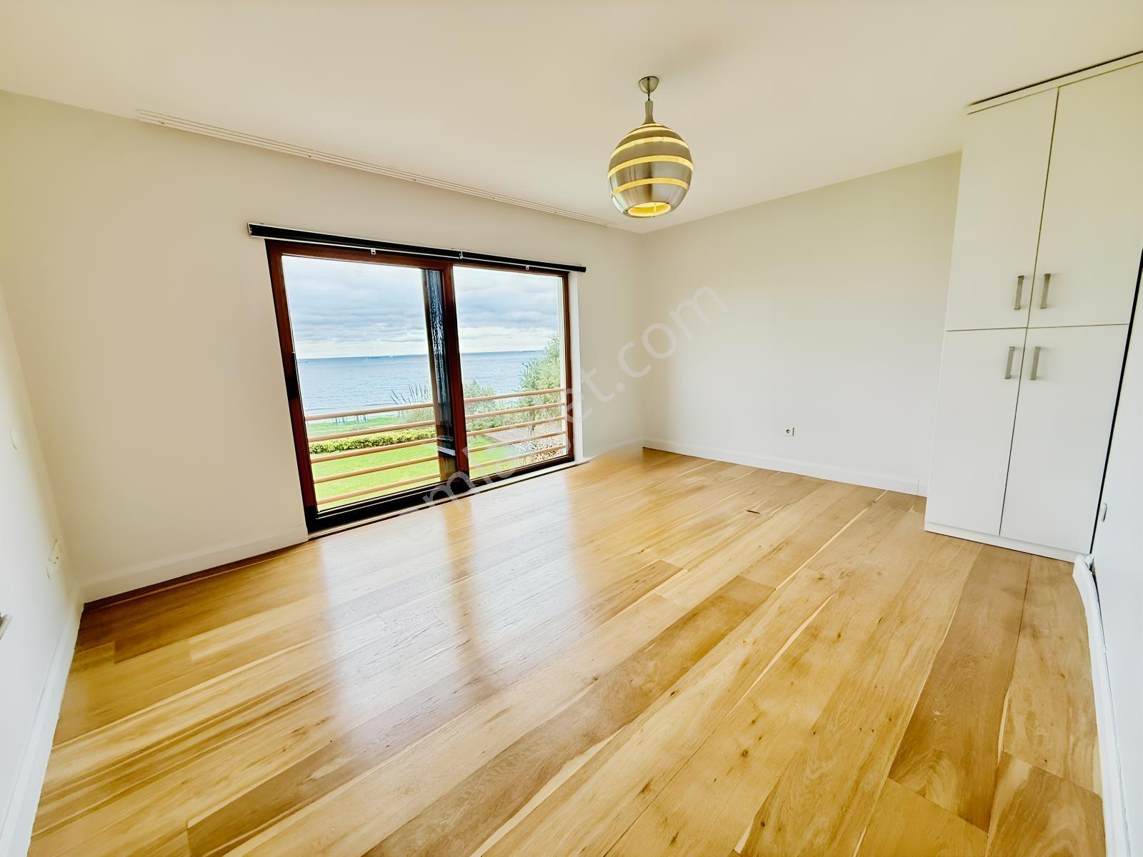 Sarıyer Satılık Villa Marenegro Denize Sıfır 8+2 Havuzlu Villa — fotoğraf 24
