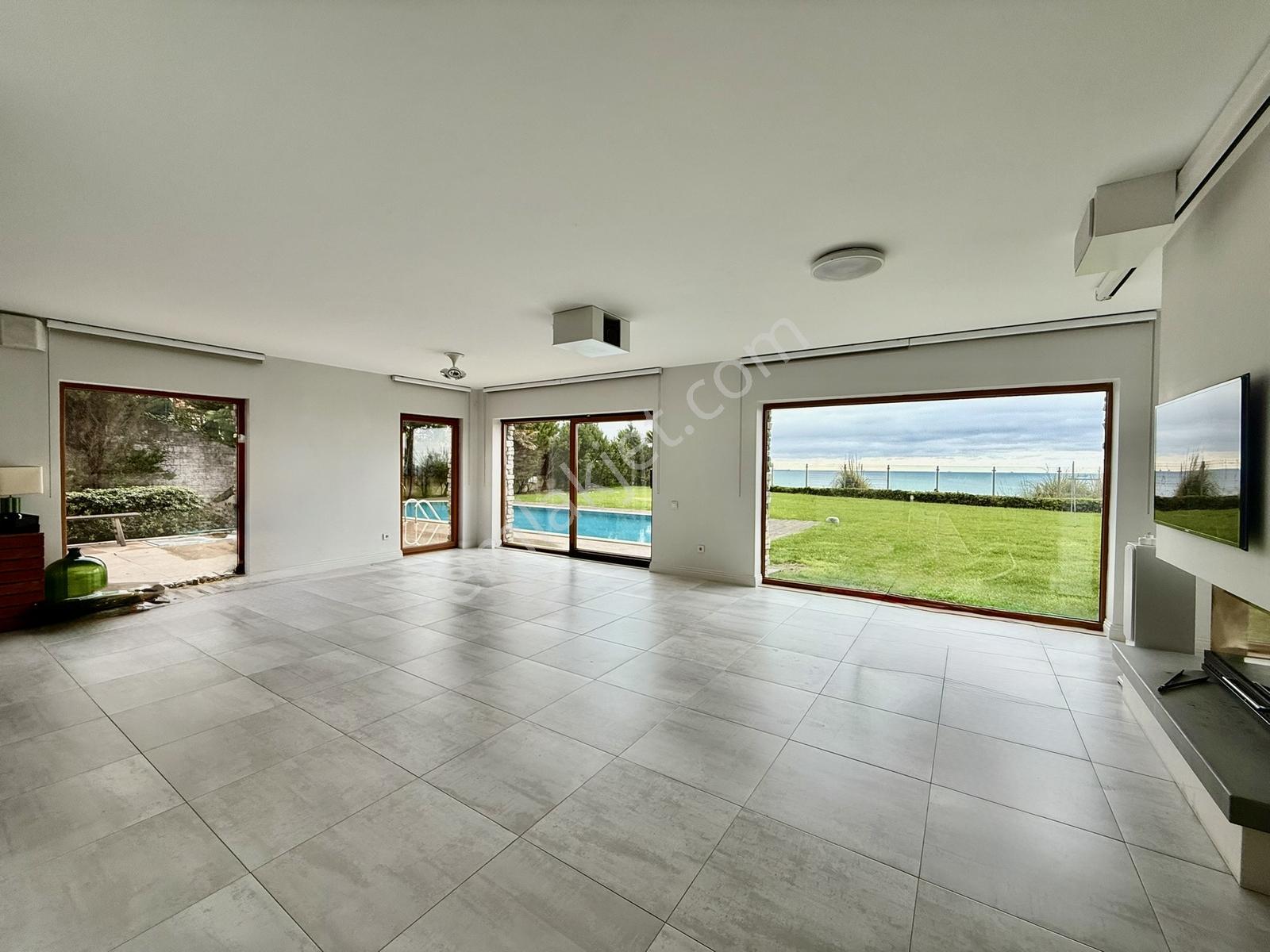Sarıyer Satılık Villa Marenegro Denize Sıfır 8+2 Havuzlu Villa — fotoğraf 26