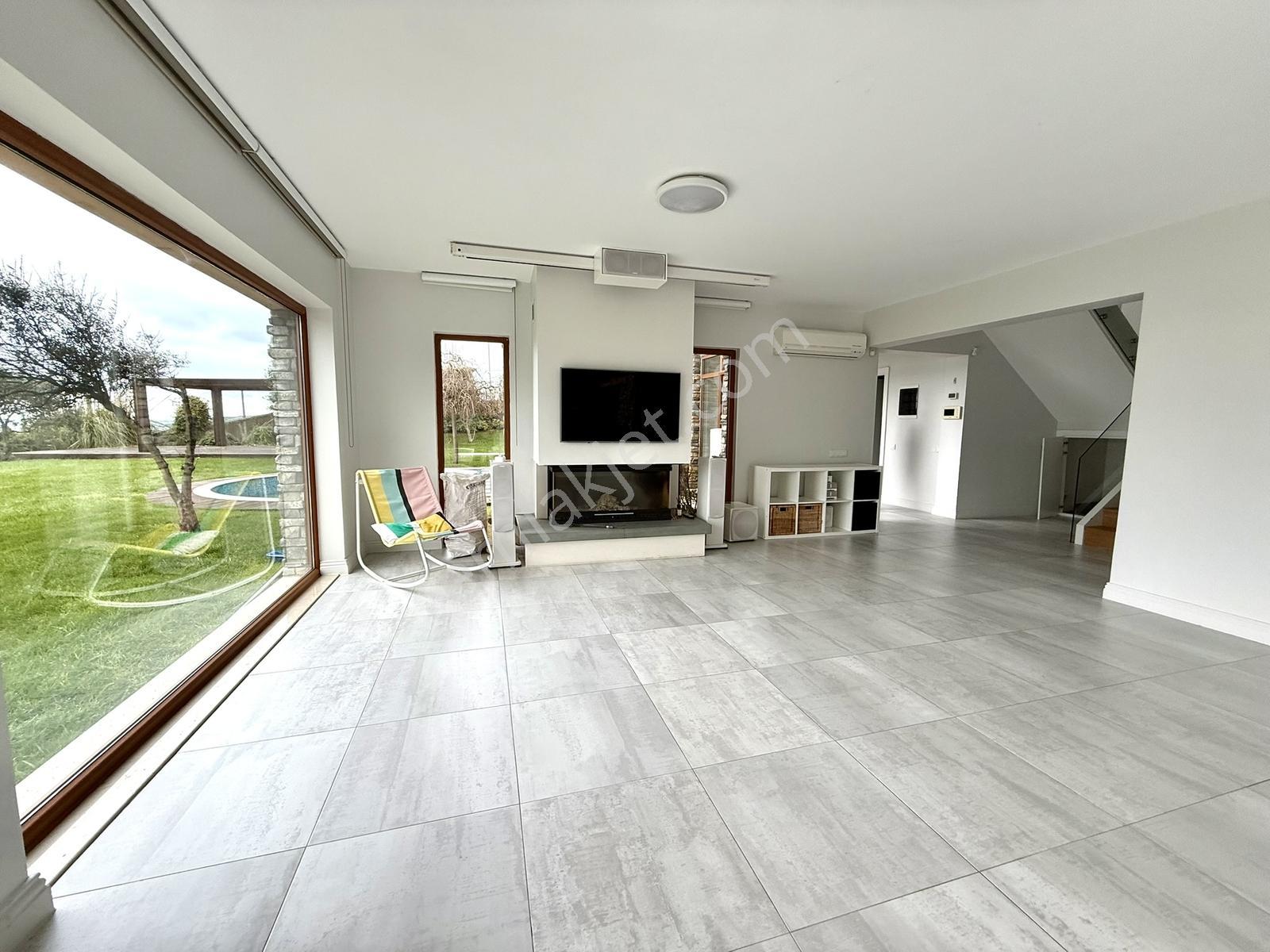 Sarıyer Satılık Villa Marenegro Denize Sıfır 8+2 Havuzlu Villa — fotoğraf 28