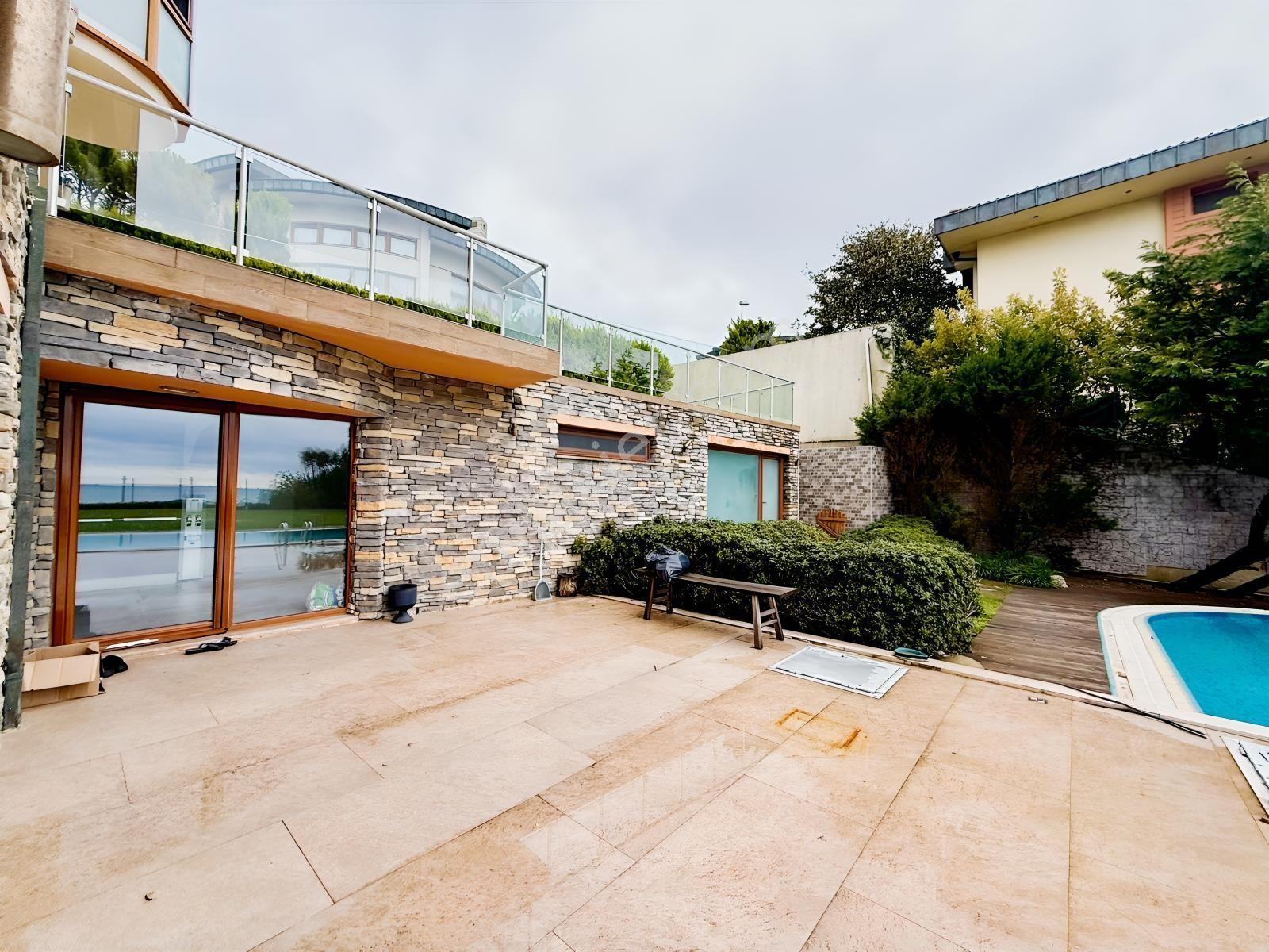 Sarıyer Satılık Villa Marenegro Denize Sıfır 8+2 Havuzlu Villa — fotoğraf 31