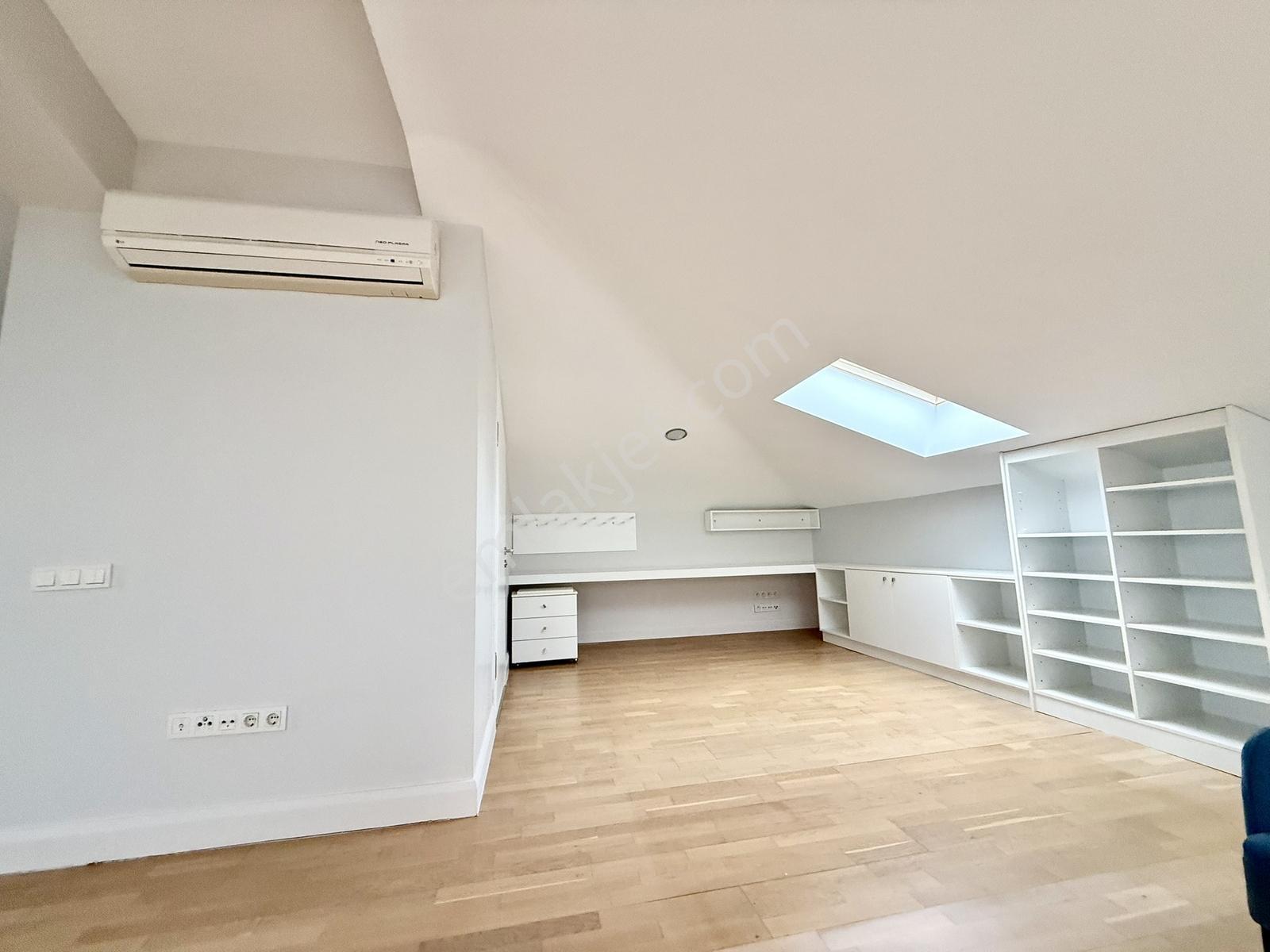 Sarıyer Satılık Villa Marenegro Denize Sıfır 8+2 Havuzlu Villa — fotoğraf 32