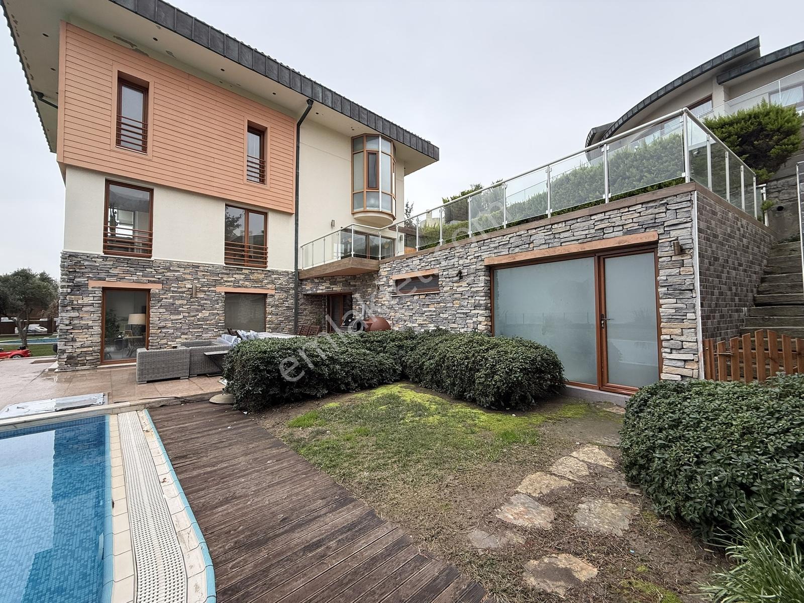 Sarıyer Satılık Villa Marenegro Denize Sıfır 8+2 Havuzlu Villa — fotoğraf 36