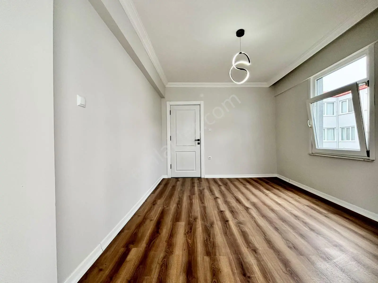 ꧁ay Emlaktan꧂altınkum Doktorlar Sitesi Bölgesinde Denize 500 Mt Arakat Satılık 3+1 Geniş Daire — fotoğraf 28