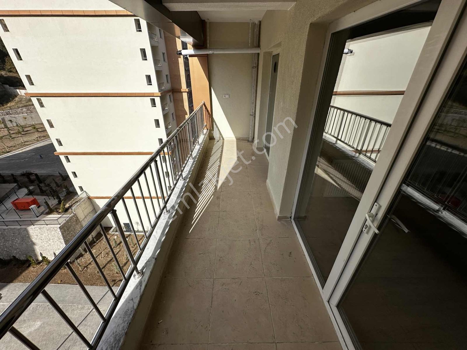 Zafer Sitesi'nde | Eminevim Ve Fuzulevim'e Uygun! 9. Katta Sıfır — fotoğraf 6