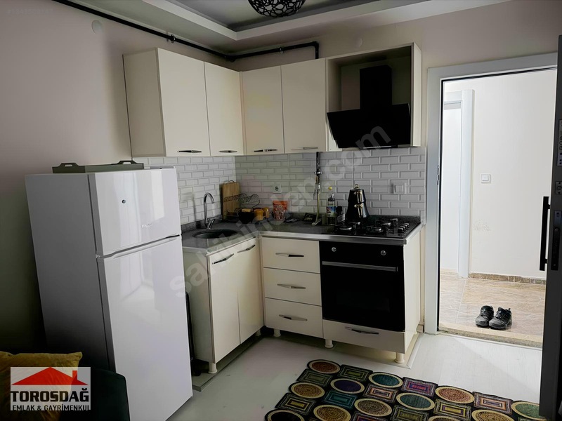 Van Maraş Elit Otel Karşısı 1+1 Eşyalı Kiralık Daire — fotoğraf 6