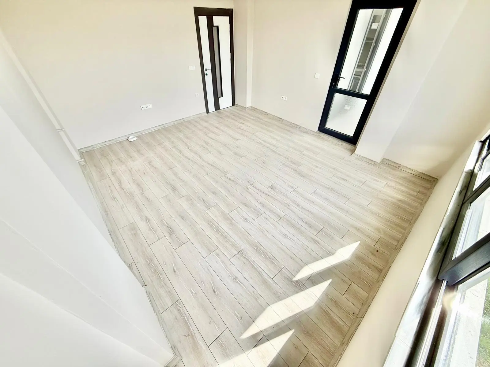 ꧁ay Emlaktan꧂küçükkuyu'da Yaşam Tarzınızı Değiştirecek Müstakil Tadında Satılık 2+1 Lüx Daire — fotoğraf 9