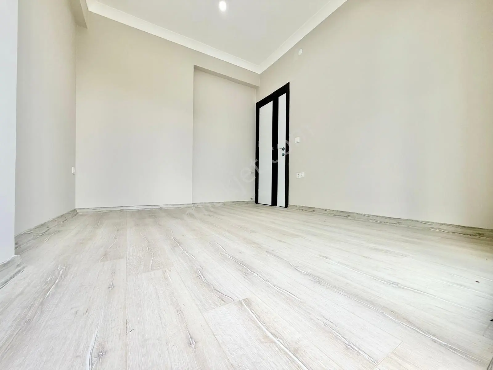 ꧁ay Emlaktan꧂küçükkuyu'da Yaşam Tarzınızı Değiştirecek Müstakil Tadında Satılık 2+1 Lüx Daire — fotoğraf 21