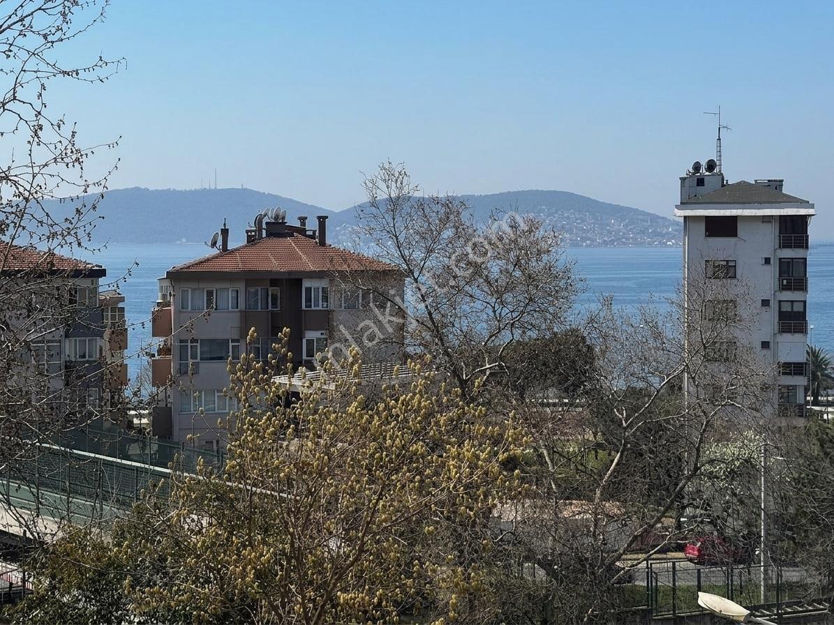 Kartal 'da Lebi Deniz Manzaralı Teraslı 3+1 115 M² Net Site İçi — fotoğraf 2