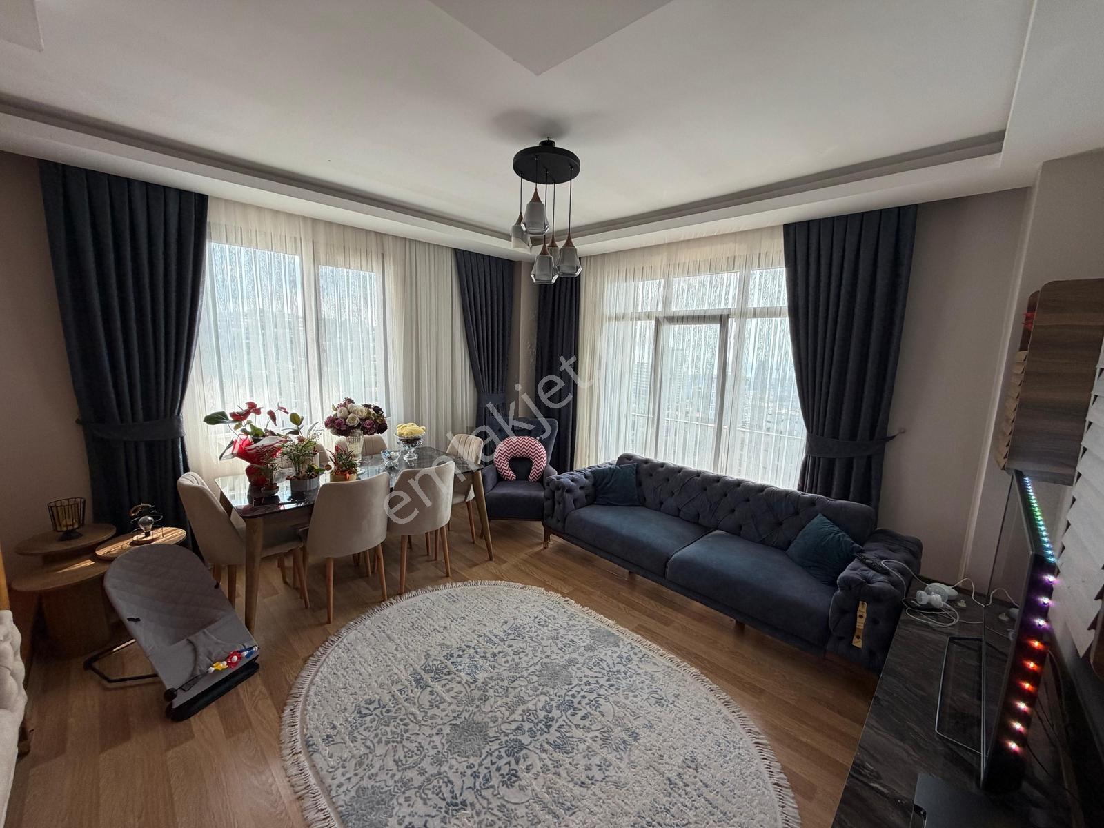 Kartal 'da Lebi Deniz Manzaralı Teraslı 3+1 115 M² Net Site İçi — fotoğraf 3