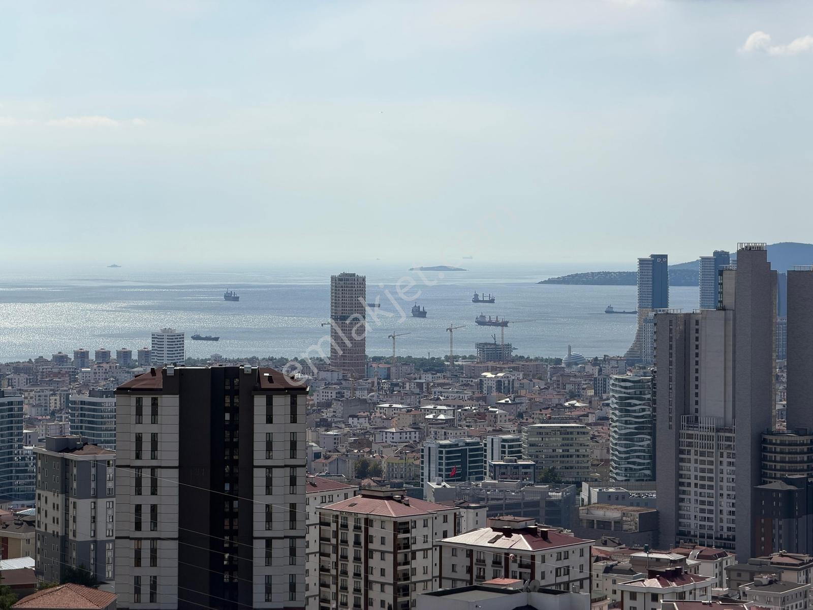 Kartal 'da Lebi Deniz Manzaralı Teraslı 3+1 115 M² Net Site İçi — fotoğraf 9