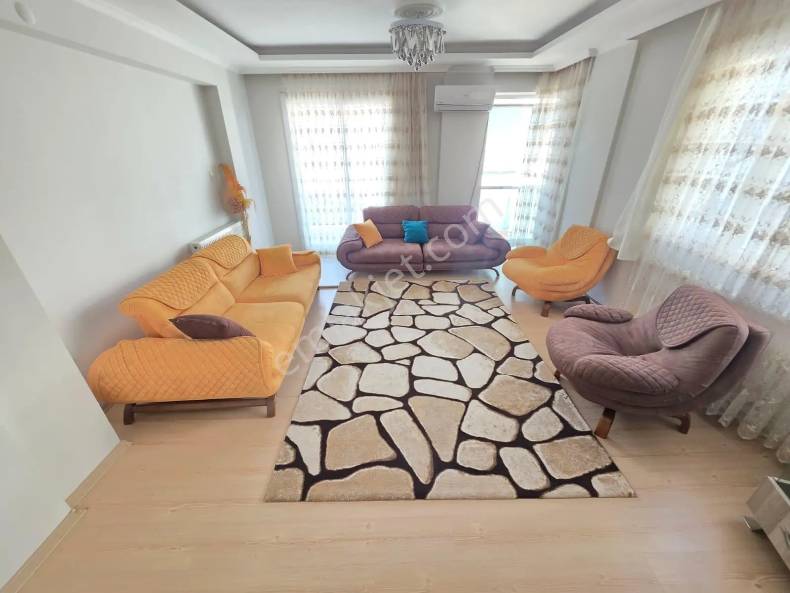 Muga'dan Şemikler Meydanda Merkezi Konumda Satılık 3+1 Daire — fotoğraf 6