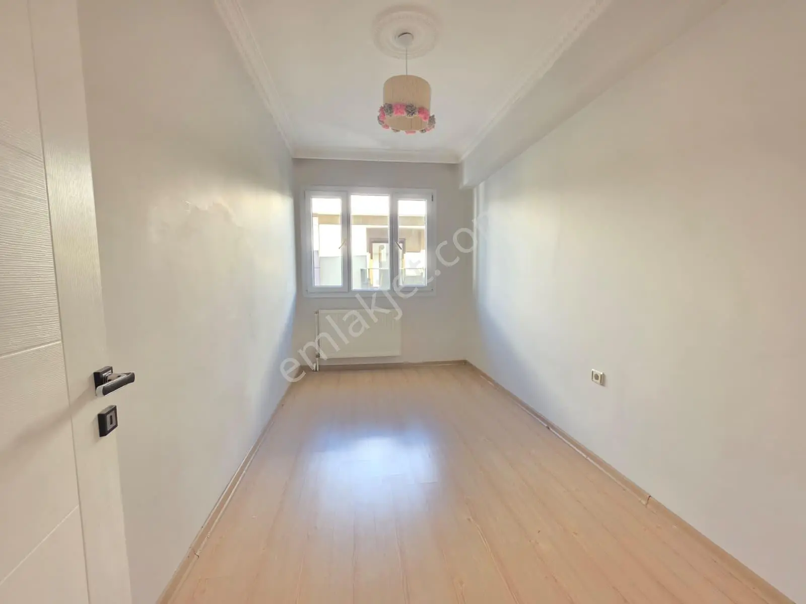 Muga'dan Şemikler Meydanda Merkezi Konumda Satılık 3+1 Daire — fotoğraf 35