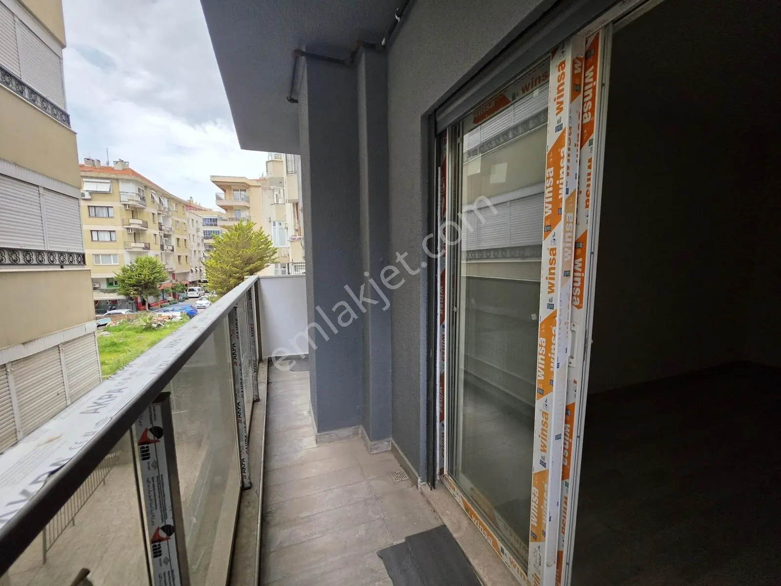 Muga'dan Bostanlı Sahil Ve Takev Yakını Satılık 4+1 Arakat Daire — fotoğraf 24