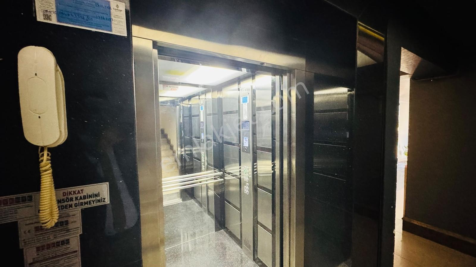 Çankaya Seyranbağları Baglar Caddesi Lüx 1+1 — fotoğraf 34