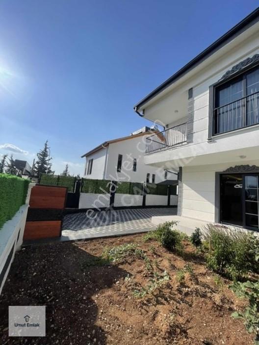 4+1 Kalitenin Konfor İle Birleştiği Geniş Bahçeli Emsalsiz Villa — fotoğraf 2