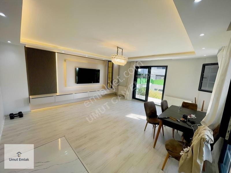 4+1 Kalitenin Konfor İle Birleştiği Geniş Bahçeli Emsalsiz Villa — fotoğraf 9