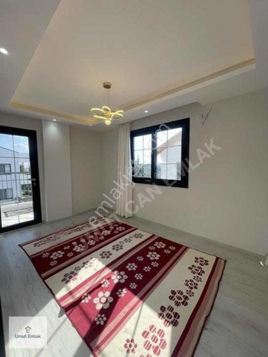 4+1 Kalitenin Konfor İle Birleştiği Geniş Bahçeli Emsalsiz Villa — fotoğraf 29