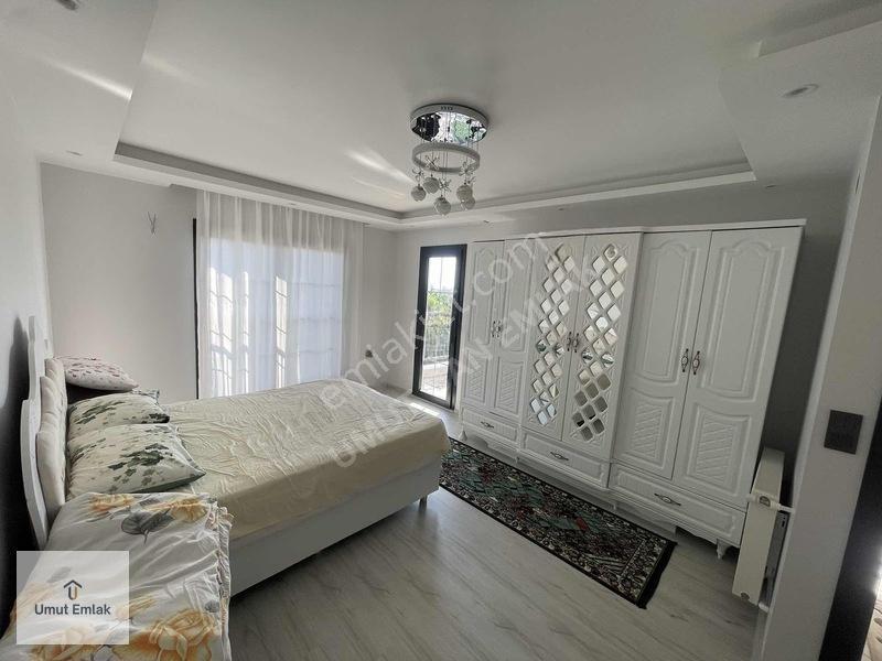 4+1 Kalitenin Konfor İle Birleştiği Geniş Bahçeli Emsalsiz Villa — fotoğraf 30