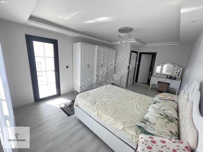 4+1 Kalitenin Konfor İle Birleştiği Geniş Bahçeli Emsalsiz Villa — fotoğraf 31