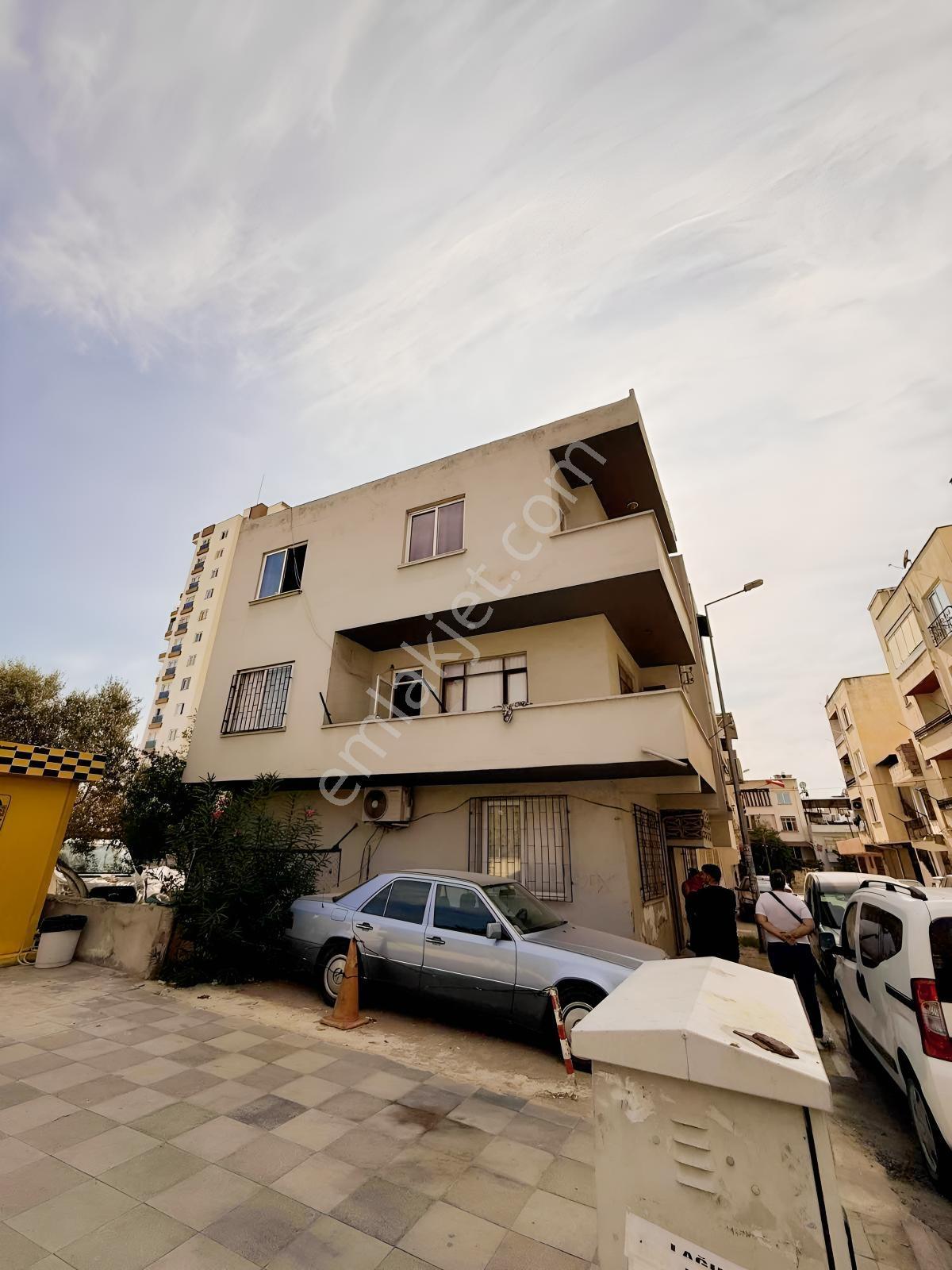 Atmacadan Komple Satılık 3 Katlı Bina
