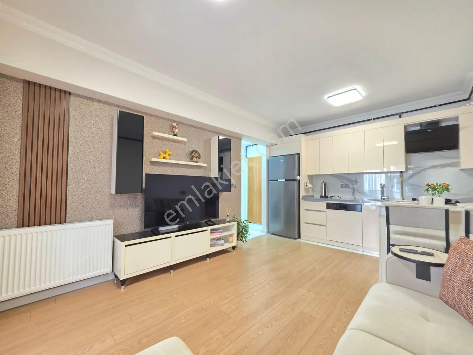 Muga'dan Bostanlının Yanı Başında Full Eşyalı Satılık 1+1 Daire — fotoğraf 2