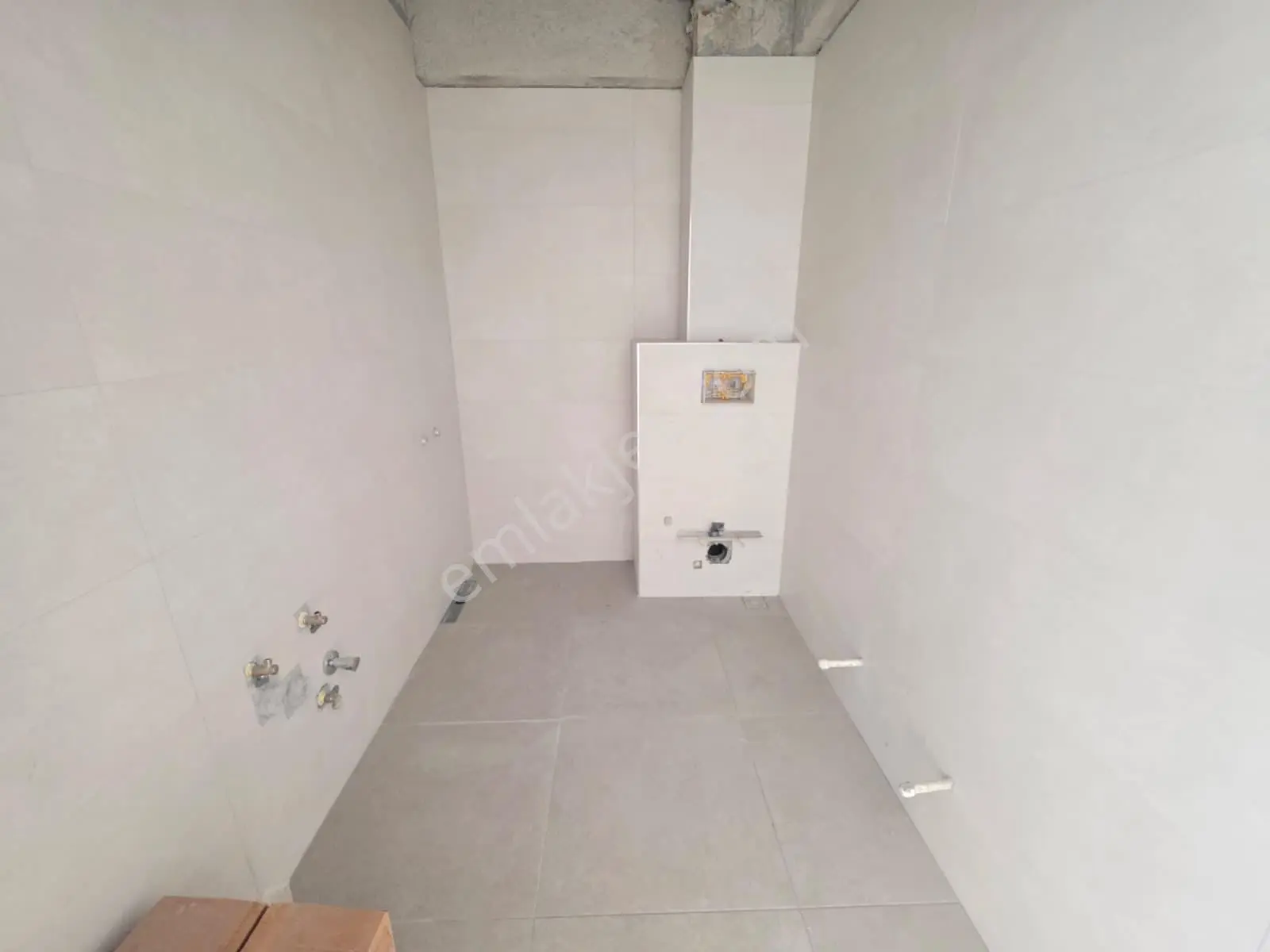 Muga'dan Küçük Çiğli İzban Metropol Hastanesi Yakını Satılık 1+1 — fotoğraf 27