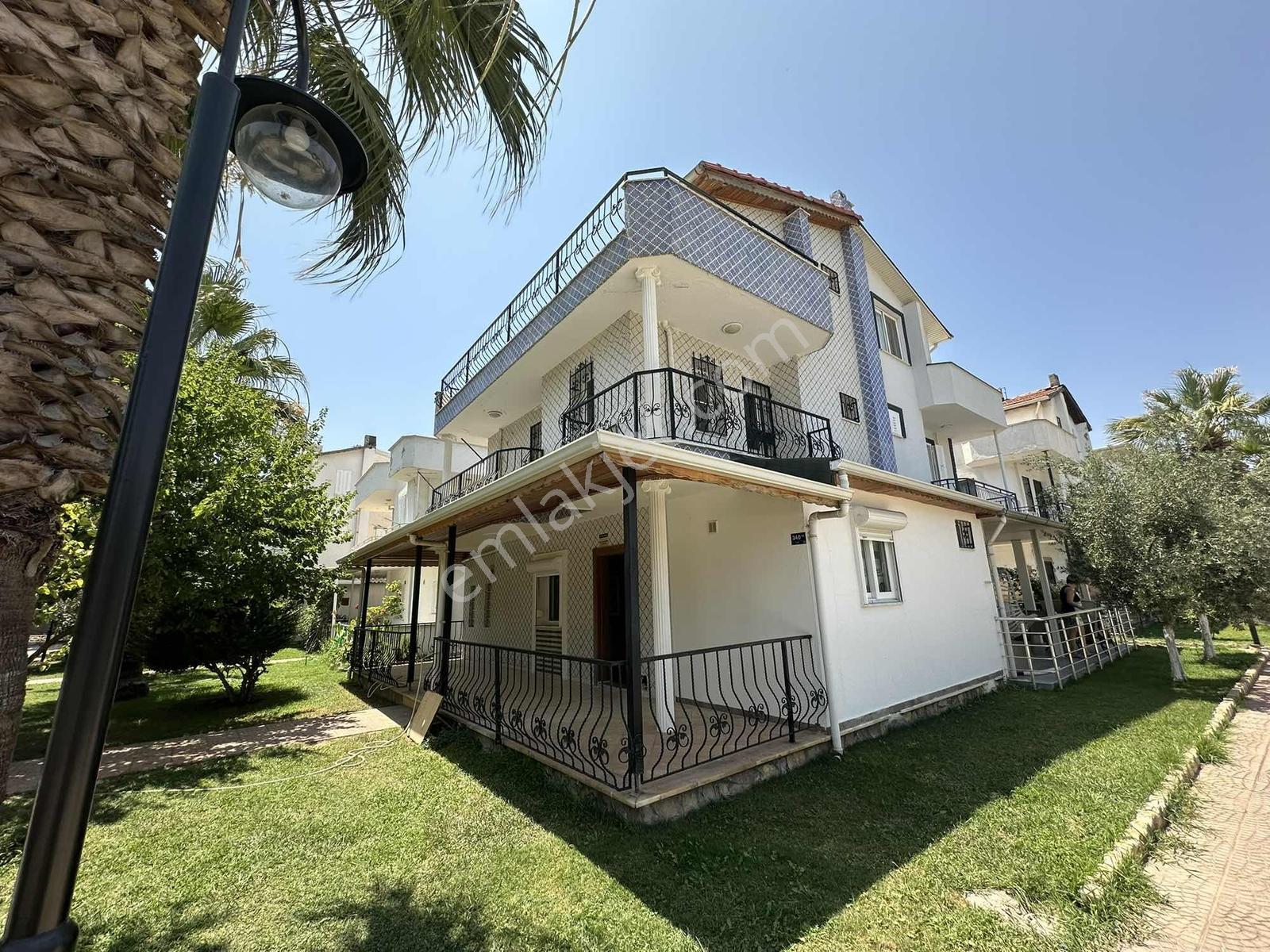 Didim Altınkumda 3+1 Bahçeli Denıze Yakın Köşe Villa — fotoğraf 3