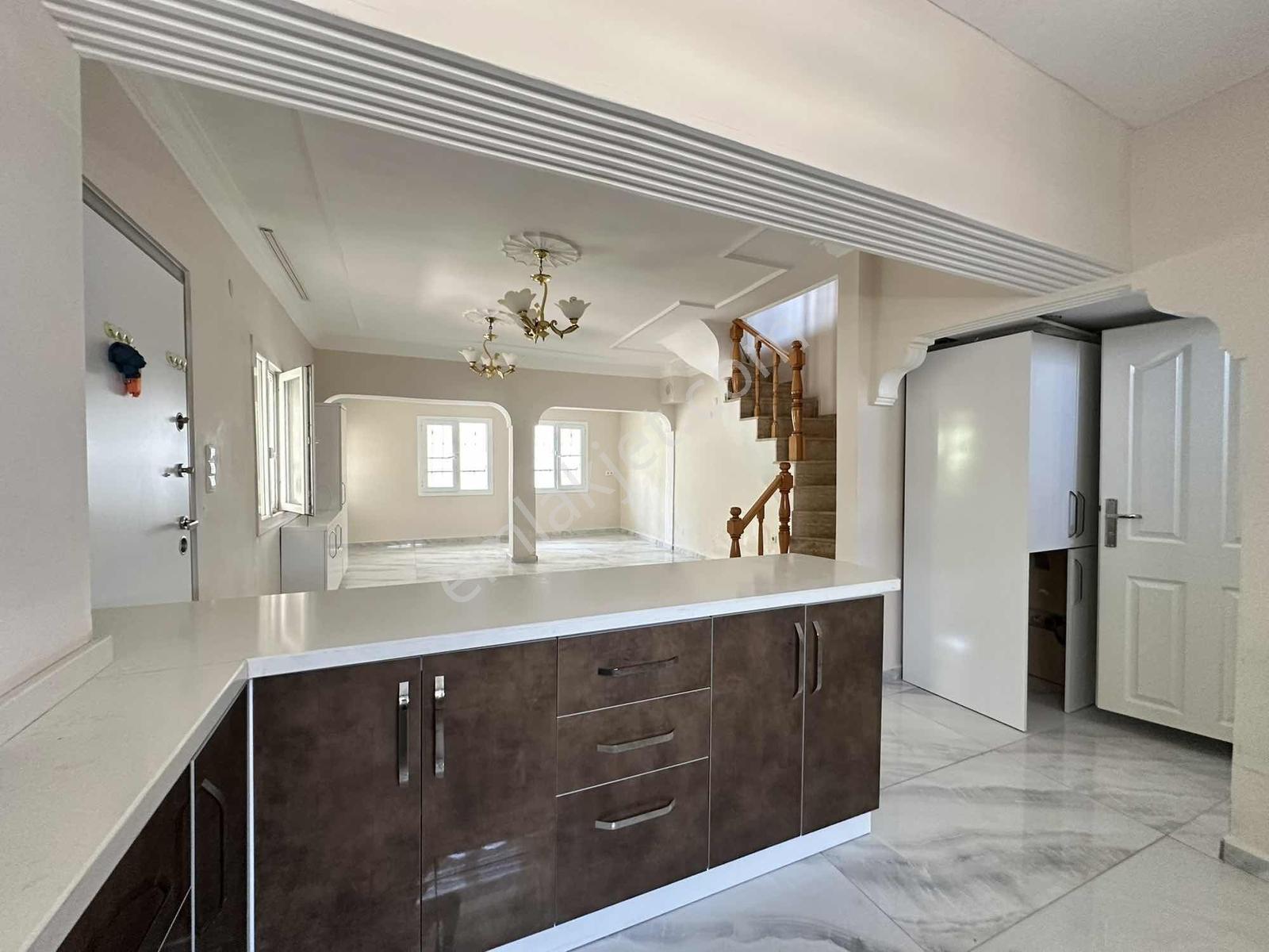 Didim Altınkumda 3+1 Bahçeli Denıze Yakın Köşe Villa — fotoğraf 15