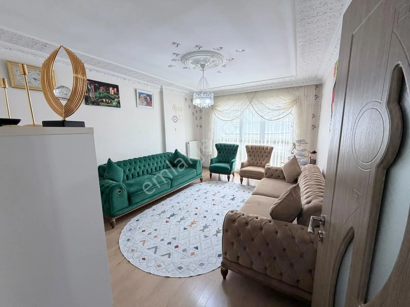 Acil Esenyurt Balıkyolu Mahallesi 2+1 Ara Kat Köprü Yanında — fotoğraf 7