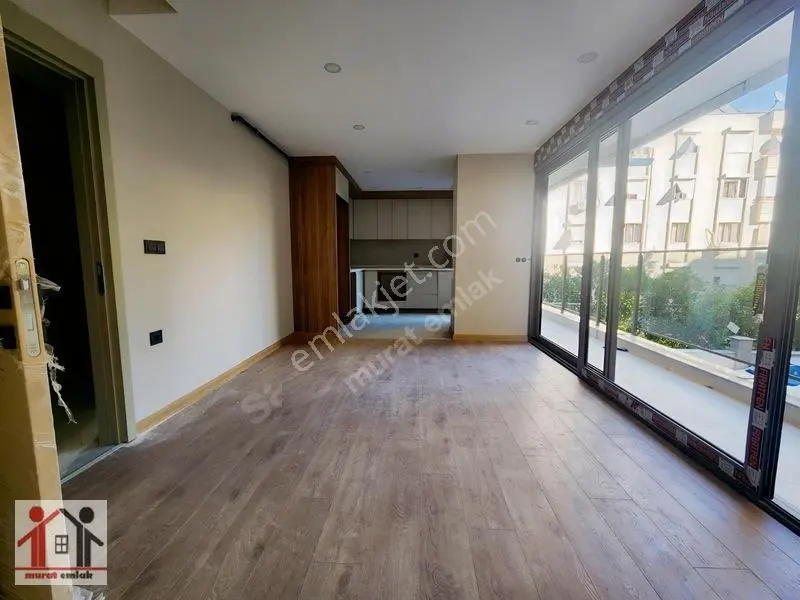 Zerdalilikde Ultralüx Kaliteli 2+1 Sıfır Daire — fotoğraf 13