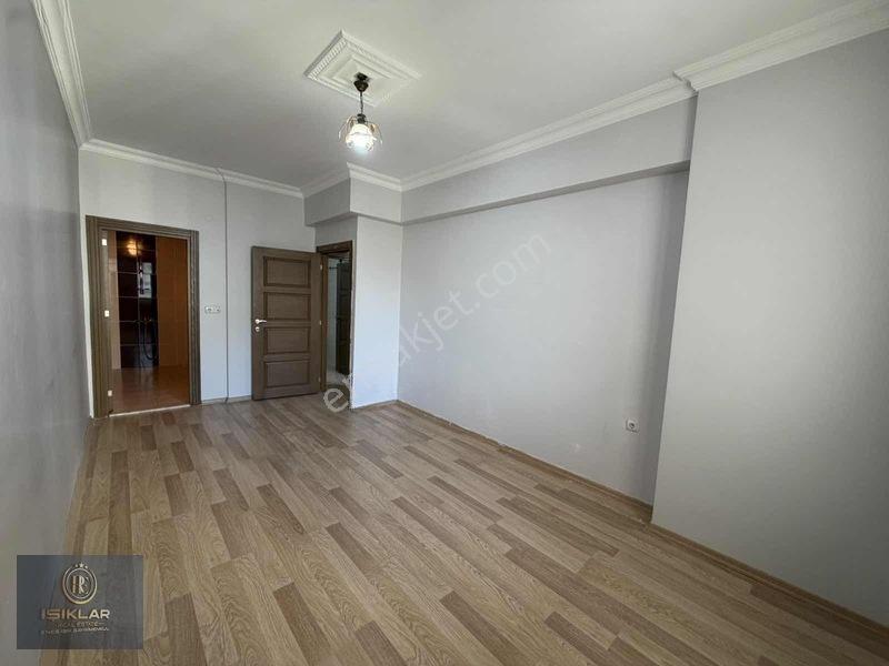Enes Işık 'tan Site İçerisi Geniş 3+1 Arakat Daire — fotoğraf 5