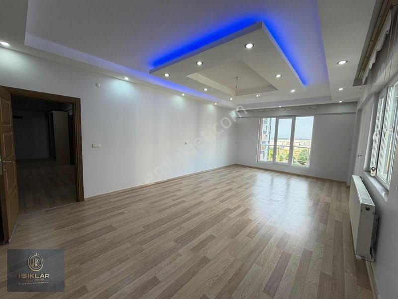 Enes Işık 'tan Site İçerisi Geniş 3+1 Arakat Daire — fotoğraf 33