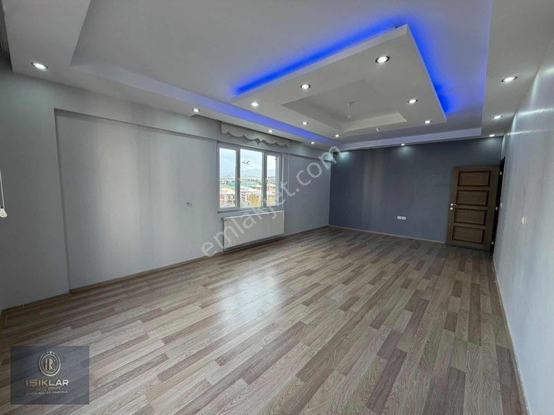 Enes Işık 'tan Site İçerisi Geniş 3+1 Arakat Daire — fotoğraf 34