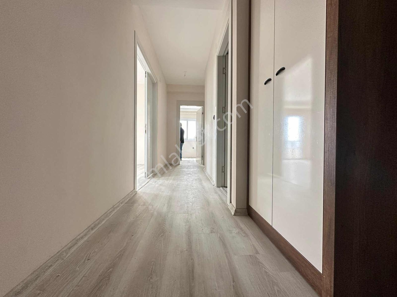 Ra Gayrmenkul Kavaklı Mh Site İçerisi Lüks Sıfır 3+1 — fotoğraf 5