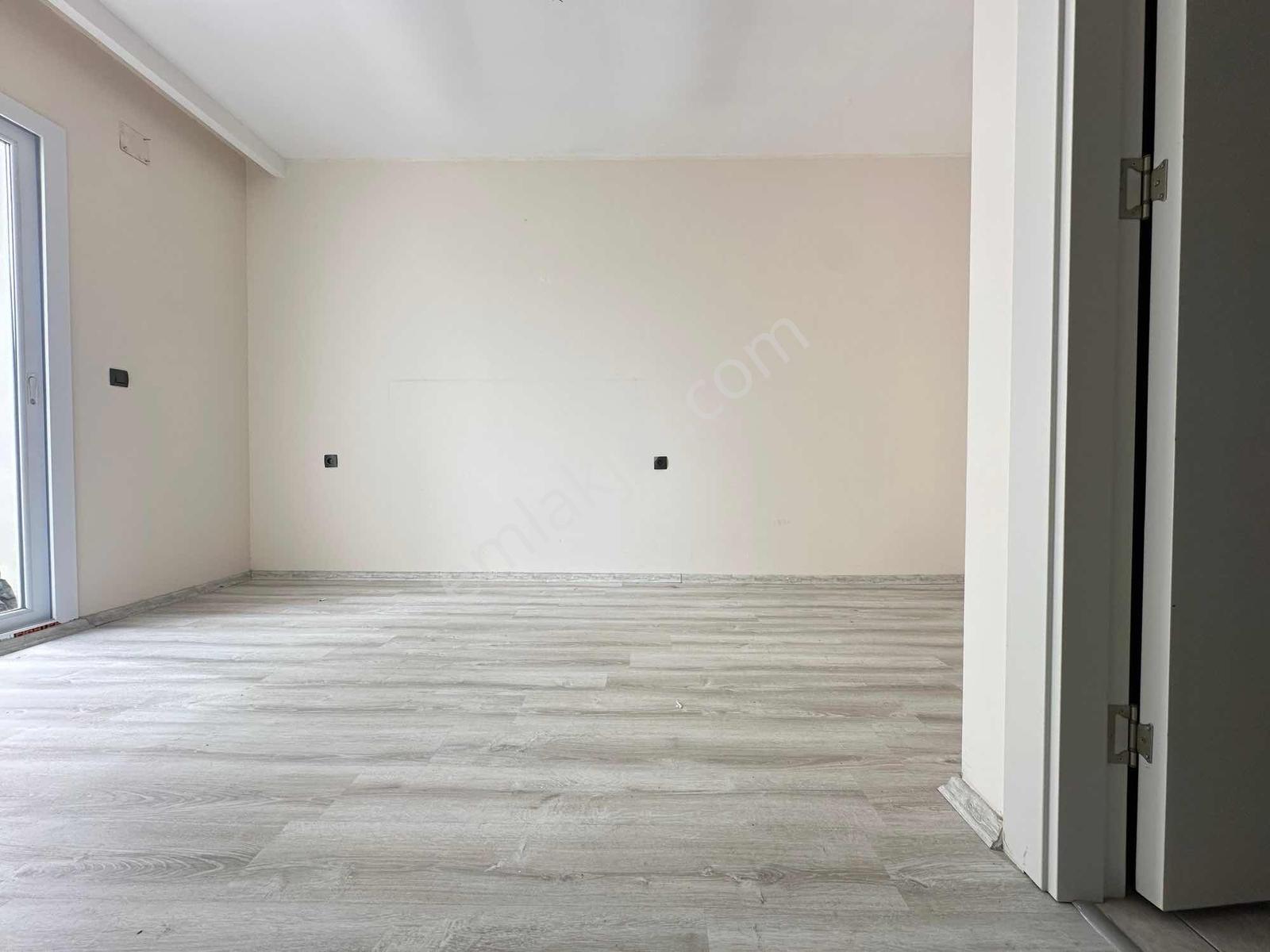 Ra Gayrmenkul Kavaklı Mh Site İçerisi Lüks Sıfır 3+1 — fotoğraf 13