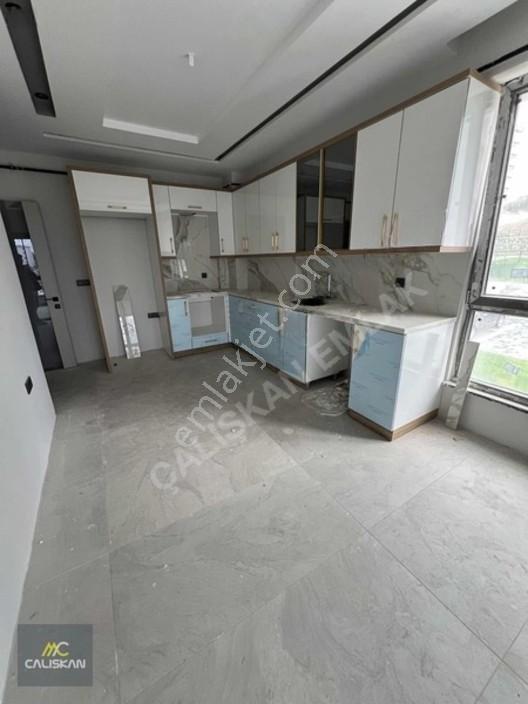 Güneşli Mah. Tepeşehir-1 De Satılık 3.5+1 Daire — fotoğraf 5