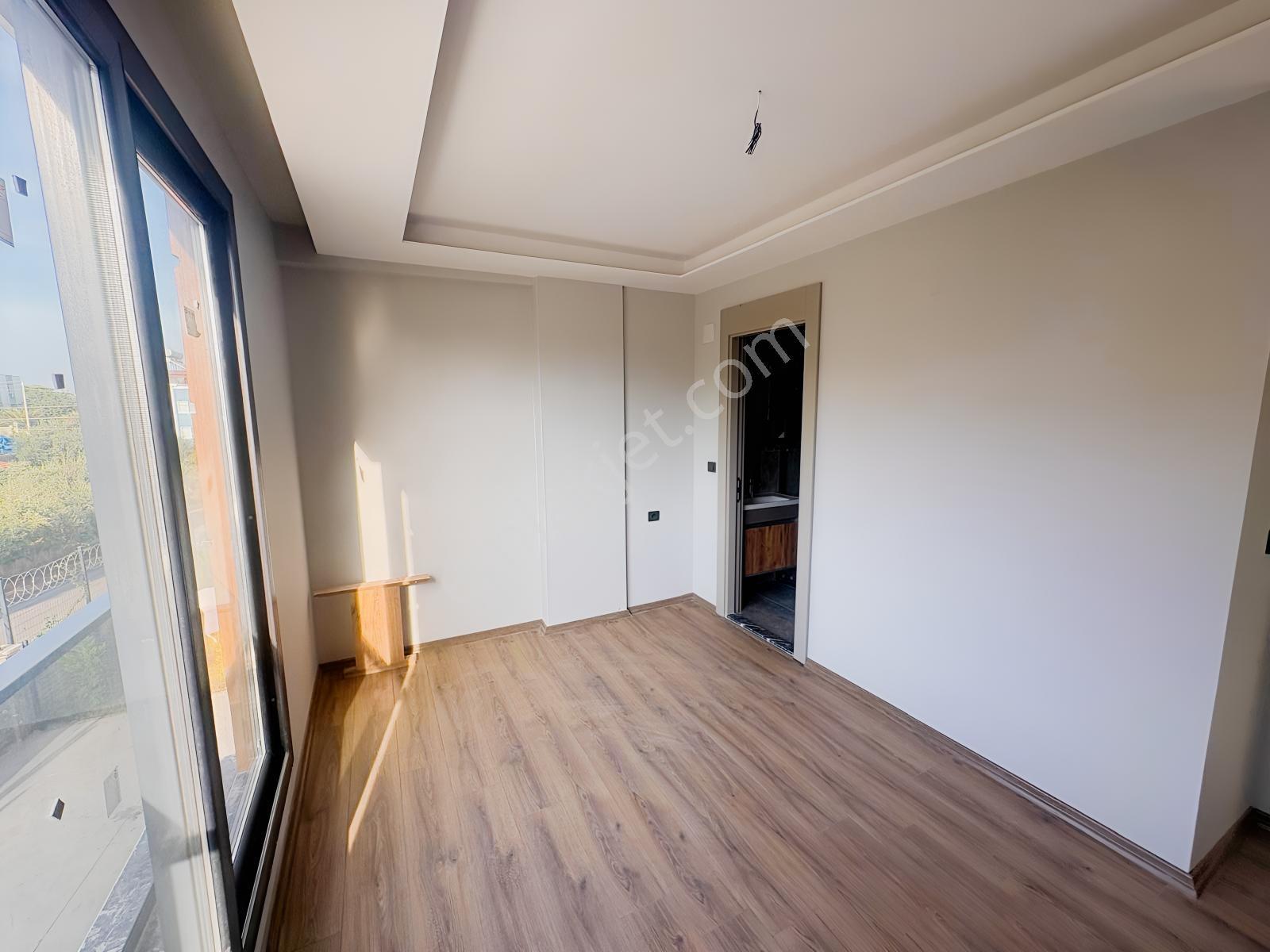 Remax Toros'tan Eski Mezitli'de Satılık Sıfır 2+1 — fotoğraf 14