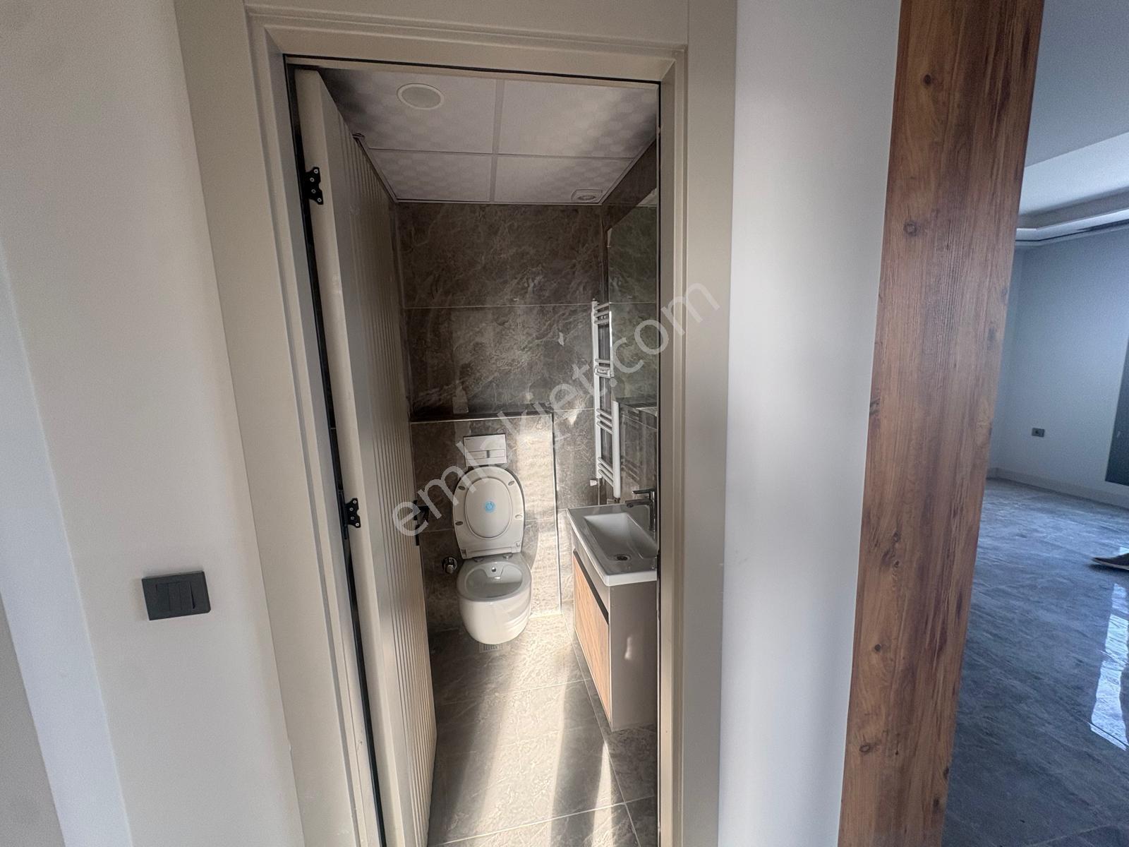 Remax Toros'tan Eski Mezitli'de Satılık Sıfır 2+1 — fotoğraf 16