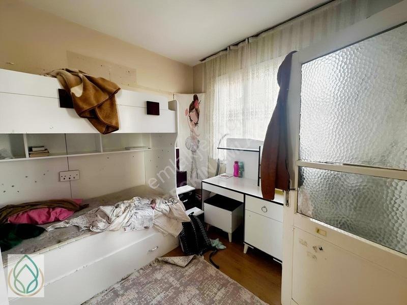 Yeşilovada Satılık 2+1 Geniş Daire — fotoğraf 5