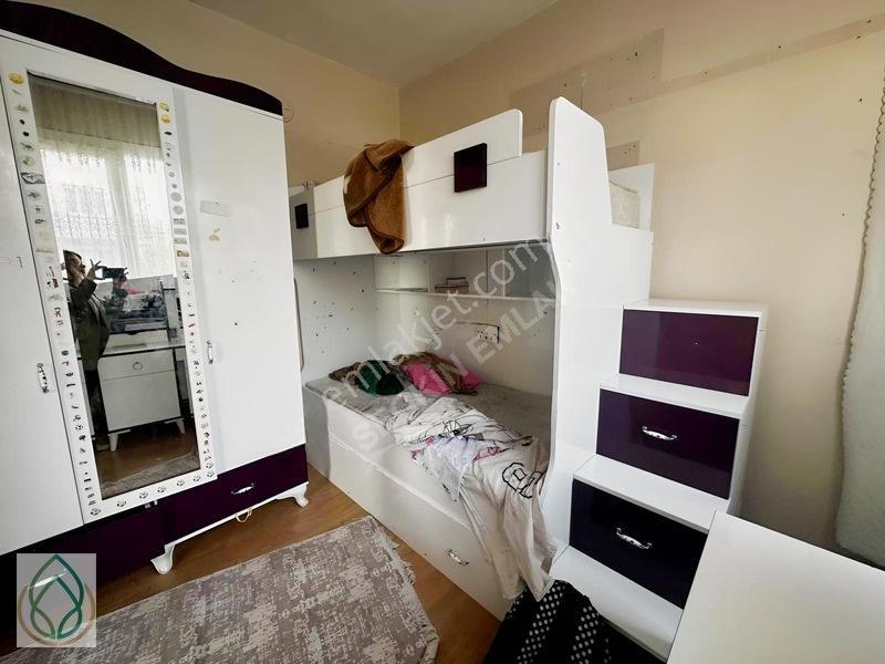 Yeşilovada Satılık 2+1 Geniş Daire — fotoğraf 6