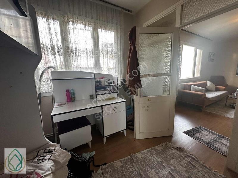 Yeşilovada Satılık 2+1 Geniş Daire — fotoğraf 8